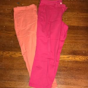 Gap 2 pair of ankle length khakis